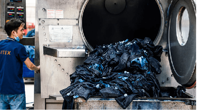 سنگ شور کردن در صنعت نساجی با ماشین آلات صنعتی